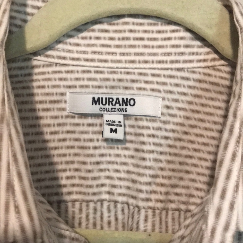 Murano Button Up - Picture 3 of 4